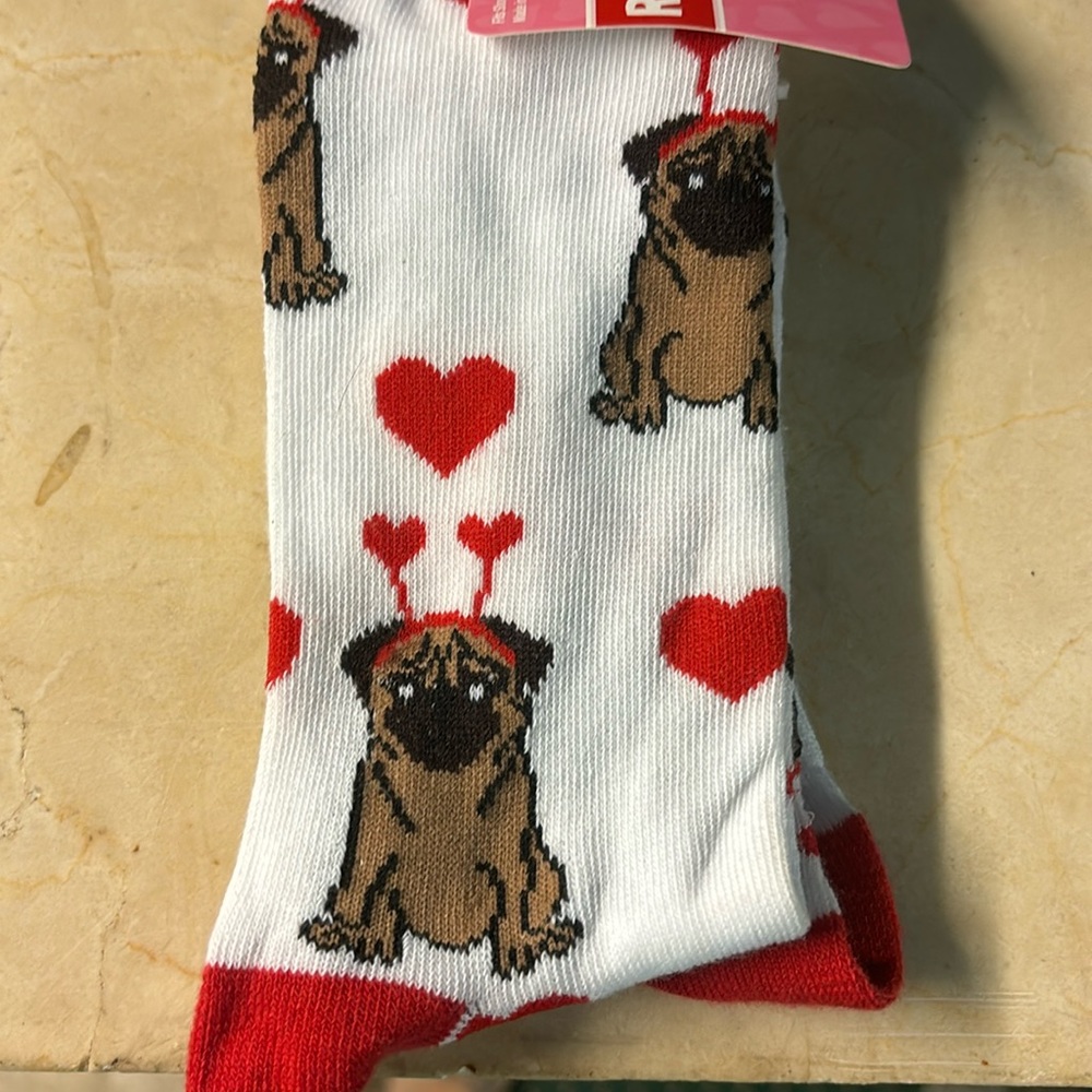 Pug Valentine socks